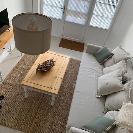Gite La Petite Maison Guitres ภายนอก รูปภาพ