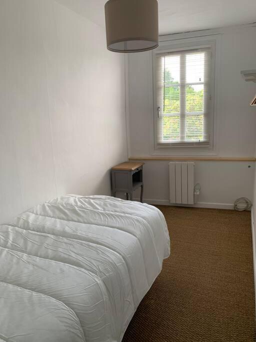 Gite La Petite Maison Guitres ภายนอก รูปภาพ