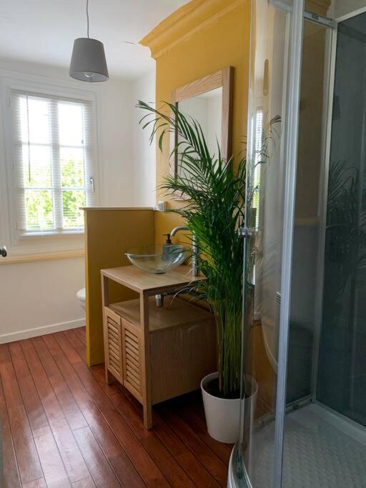 Gite La Petite Maison Guitres ภายนอก รูปภาพ
